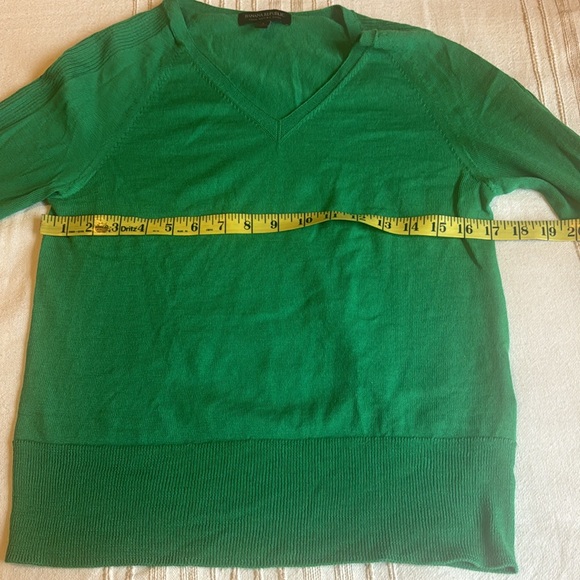 Banana Republic merino wool green sweater Size S - Picture 8 of 9